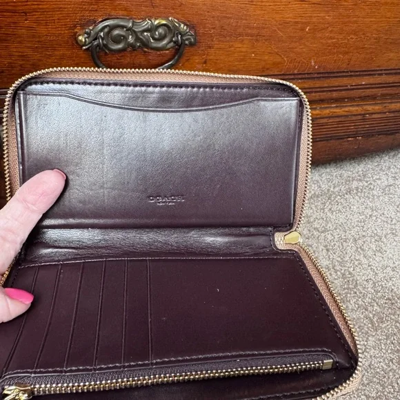 Coach Glitter Wristlet Clutch - Picture 4 of 5